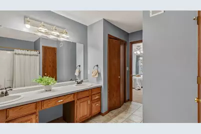 3657 Oak Hill Place, Eau Claire, WI 54703 - Photo 23