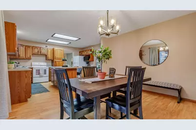 3657 Oak Hill Place, Eau Claire, WI 54703 - Photo 13