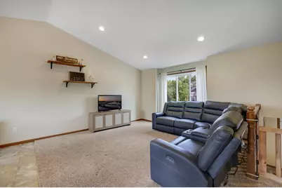 1108 Mulberry Avenue NE, Montgomery, MN 56069 - Photo 7