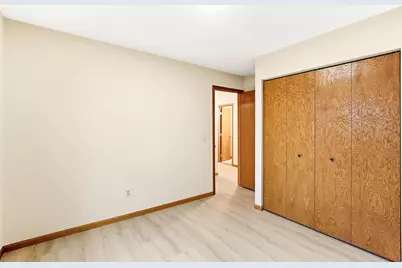 306 71st Street N, Mahtomedi, MN 55115 - Photo 23