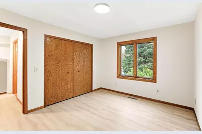 306 71st Street N, Mahtomedi, MN 55115 - Photo 19