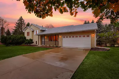 306 71st Street N, Mahtomedi, MN 55115 - Photo 3