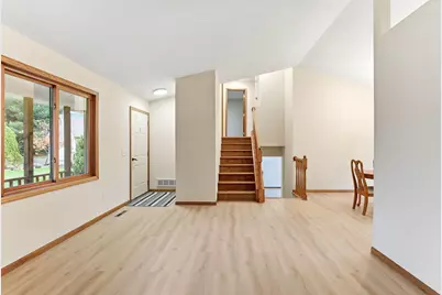 306 71st Street N, Mahtomedi, MN 55115 - Photo 9