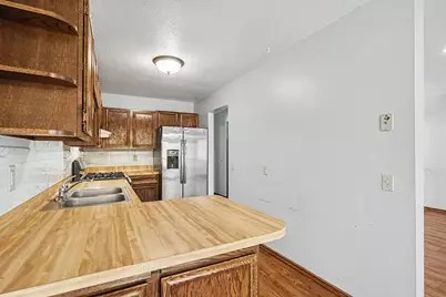 612 E 143rd Street, Burnsville, MN 55337 - Photo 11