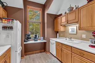2215 10th Ave SE, Willmar, MN 56201 - Photo 9