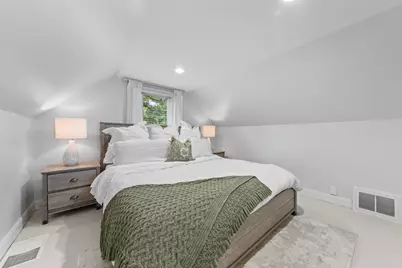 5701 Vincent Avenue S, Minneapolis, MN 55410 - Photo 13