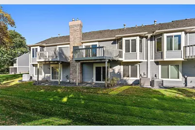 11113 Hyland Terrace, Eden Prairie, MN 55344 - Photo 9