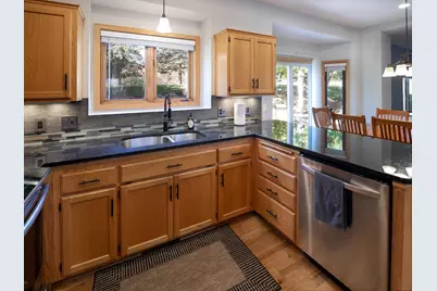16265 Kenworth Court, Lakeville, MN 55044 - Photo 11