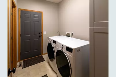 16265 Kenworth Court, Lakeville, MN 55044 - Photo 17