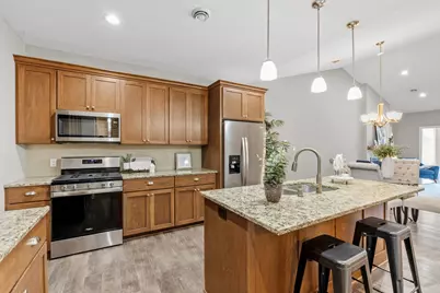 620 Liberty Way, Vadnais Heights, MN 55127 - Photo 5