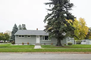 1604 3rd St S, Moorhead, MN 56560 - Photo 1