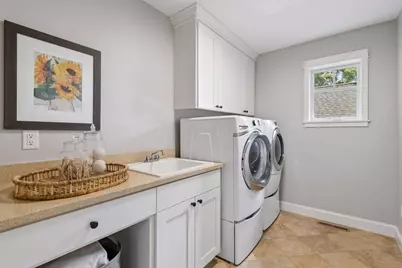 633 Park Street E, Wayzata, MN 55391 - Photo 21