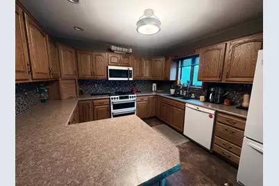 1415 Mendenhall Avenue, Breckenridge, MN 56520 - Photo 9