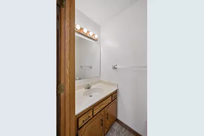 11105 Drake Street NW, Coon Rapids, MN 55433 - Photo 9