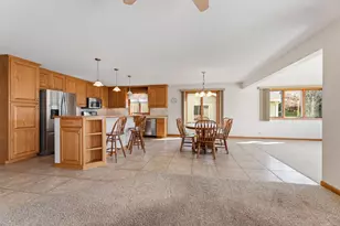 235 3rd Ave SE, Plainview, MN 55964 - Photo 5