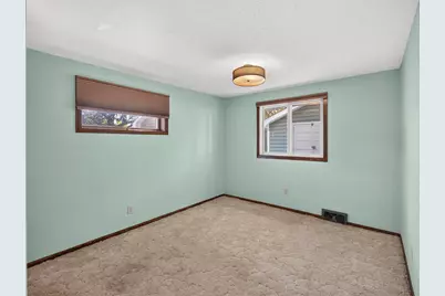 2621 McKnight Road N, North Saint Paul, MN 55109 - Photo 17