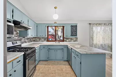 2621 McKnight Road N, North Saint Paul, MN 55109 - Photo 9