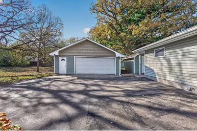 2621 McKnight Road N, North Saint Paul, MN 55109 - Photo 5