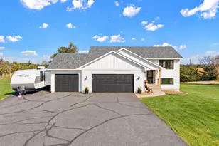 987 La Barge Rd, Hudson, WI 54016 - Photo 1
