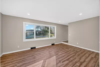 1819 Wilshire Drive NE, Rochester, MN 55906 - Photo 25