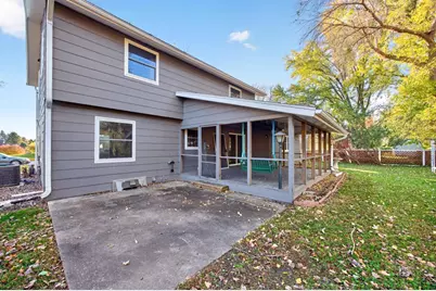 1819 Wilshire Drive NE, Rochester, MN 55906 - Photo 5