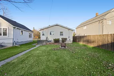 3706 4th Avenue E, Hibbing, MN 55746 - Photo 5