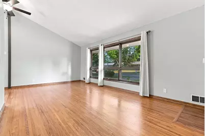725 50 1/2 Avenue NE, Columbia Heights, MN 55421 - Photo 3