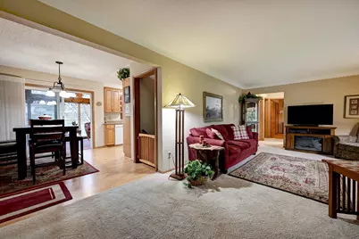 31 65 1/2 Way NE, Fridley, MN 55432 - Photo 5
