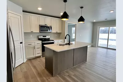 1055 Village Lane, Detroit Lakes, MN 56501 - Photo 7
