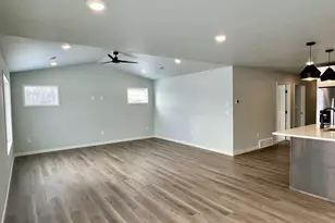 1055 Village Ln, Detroit Lakes, MN 56501 - Photo 11