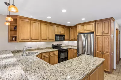 22 Carvers Green, Chaska, MN 55318 - Photo 5