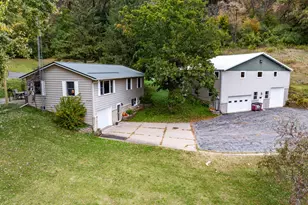 W544 Co Rd P, Fountain City, WI 54629 - Photo 1