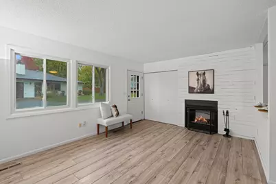7843 85th Court N, Brooklyn Park, MN 55445 - Photo 3