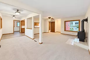 137 5th St N, Bayport, MN 55003 - Photo 5