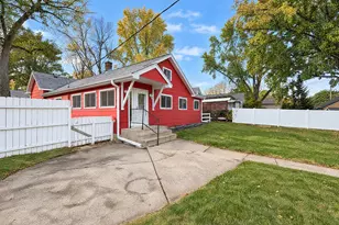 137 5th St N, Bayport, MN 55003 - Photo 17