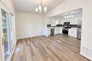 1645 Ranier Cir, Plymouth, MN 55447 - Photo 3