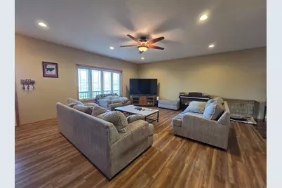 2327 Lake Avenue, New Ulm, MN 56073 - Photo 5