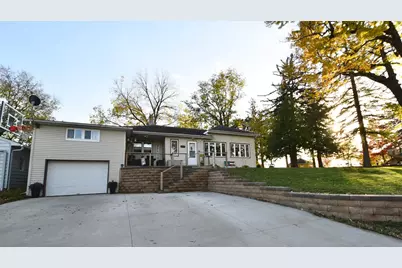 207 E 6th Street, Zumbrota, MN 55992 - Photo 1
