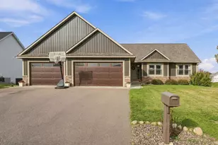 1633 Beaver Way, New Richmond, WI 54017 - Photo 1