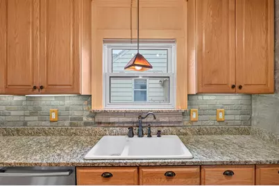 242 5th Avenue N, Hopkins, MN 55343 - Photo 9