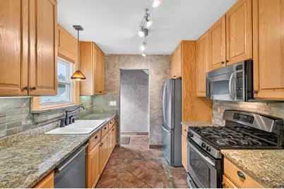 242 5th Avenue N, Hopkins, MN 55343 - Photo 5
