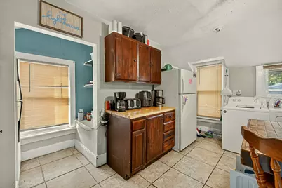 323 W Broadway Street, Winona, MN 55987 - Photo 9