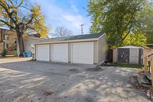 2523 Lyndale Ave S, Minneapolis, MN 55405 - Photo 3