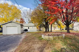 214 8th St NE, Little Falls, MN 56345 - Photo 1