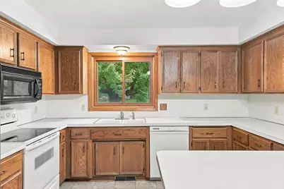 600 Chicago Drive, Burnsville, MN 55306 - Photo 9