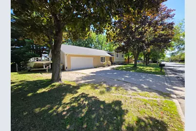 1000 Marjorie Street, Hammond, WI 54015 - Photo 3