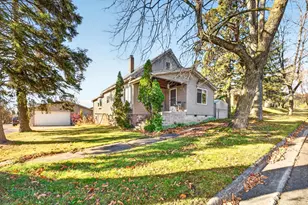 201 Virginia Ave W, Gilbert, MN 55741 - Photo 1
