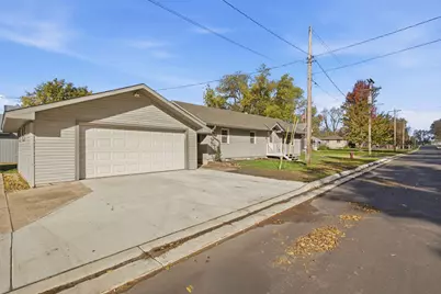 117 3rd Street N, Kandiyohi, MN 56251 - Photo 1