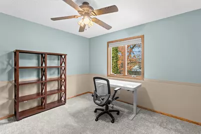 555 S Oak Drive, Vadnais Heights, MN 55127 - Photo 31