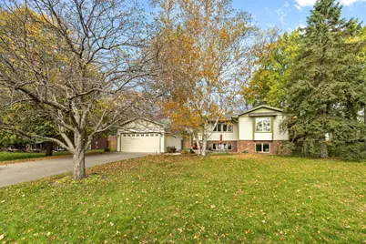 555 S Oak Drive, Vadnais Heights, MN 55127 - Photo 9